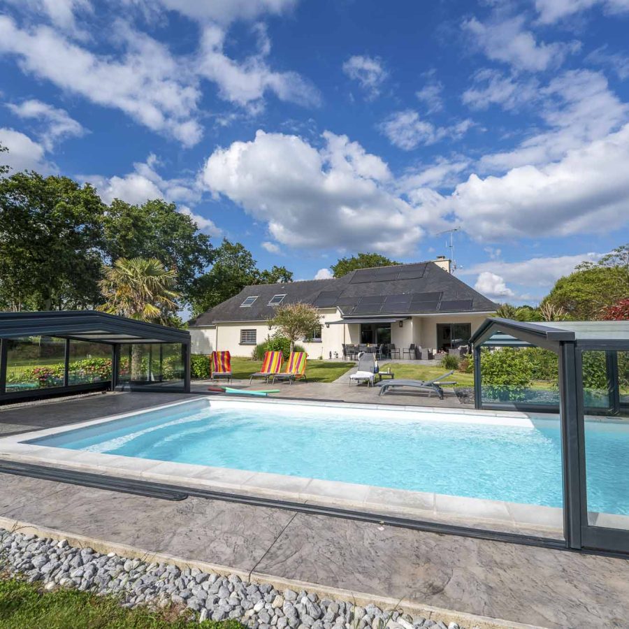 Location de villa avec piscine en Bretagne